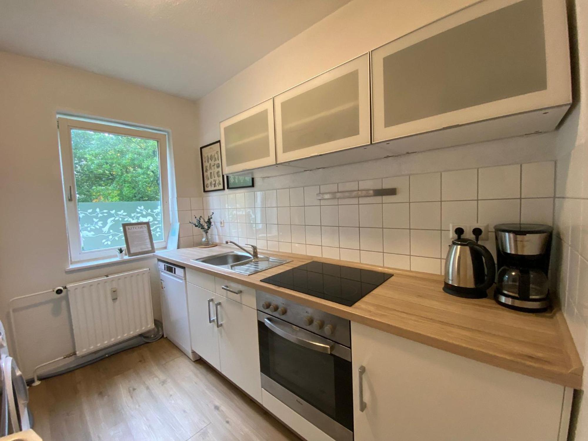 Zentrale 3-Zimmer Wohnung Mit Balkon - Perfekt Fuer Monteure Und Familien Neumünster Kültér fotó